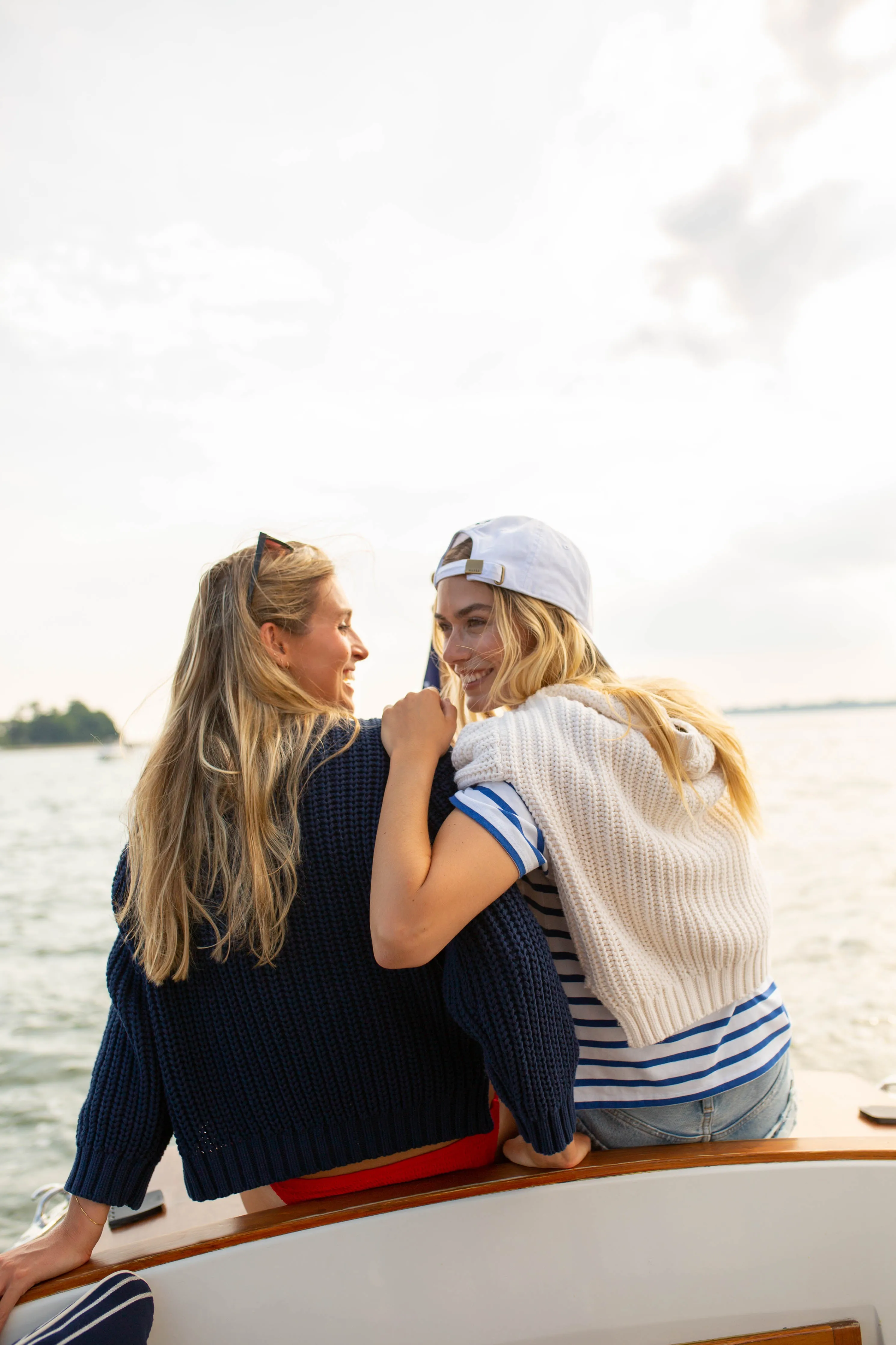 Beach Sweater - Navy