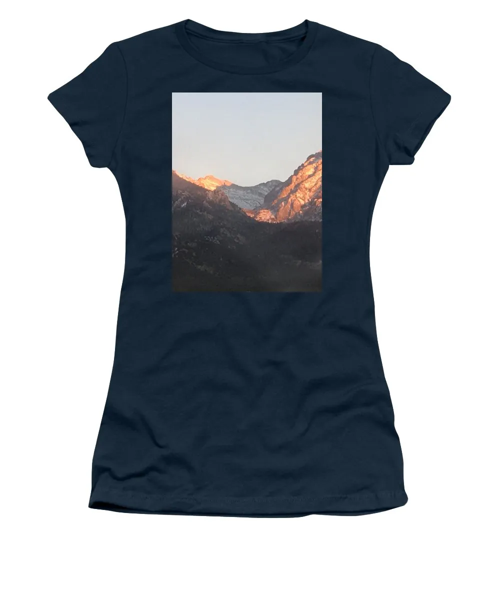 Winter Magic Hour Crestone - Women's T-Shirt